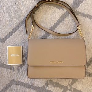 New Michael Kors Daniela Large Saffiano Leather Crossbody Bag-Natural Color
